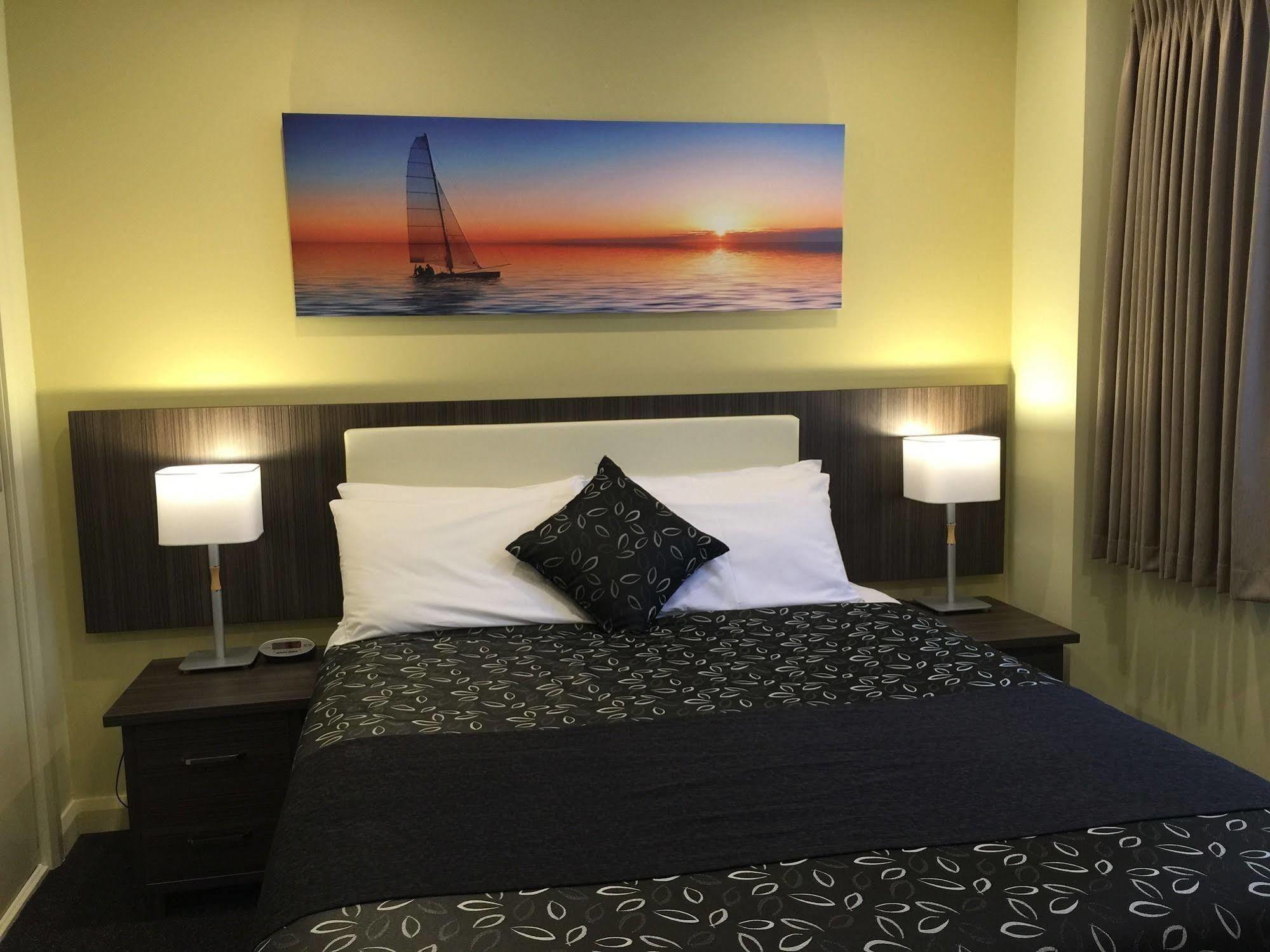 Park Squire Motor Inn & Serviced Apartments Melbourne Dış mekan fotoğraf
